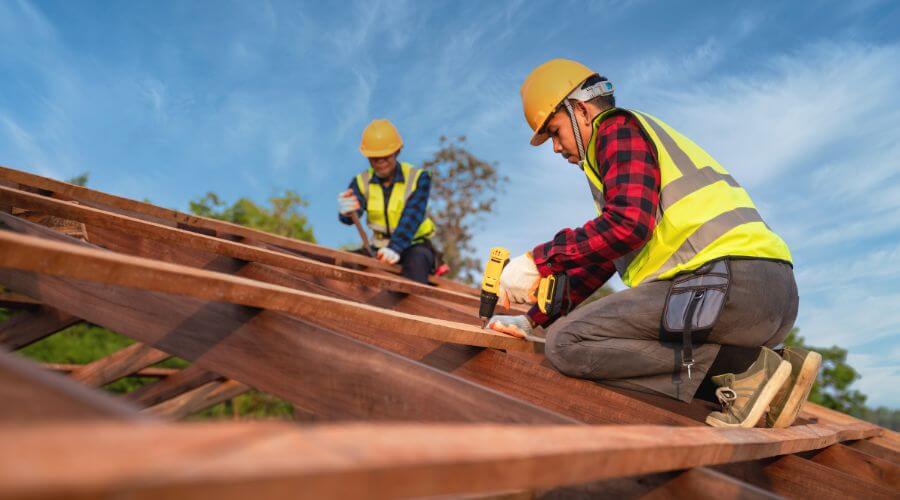 Professional Flat Roofing Installation services in Elton, WI